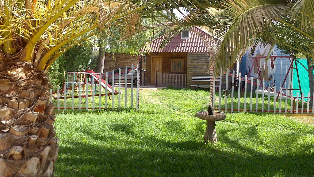 Bungalow Perotonar Ideal Para Familia Con Ninos La Puebla de Cazalla Exteriér fotografie