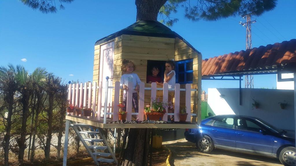 Bungalow Perotonar Ideal Para Familia Con Ninos La Puebla de Cazalla Exteriér fotografie